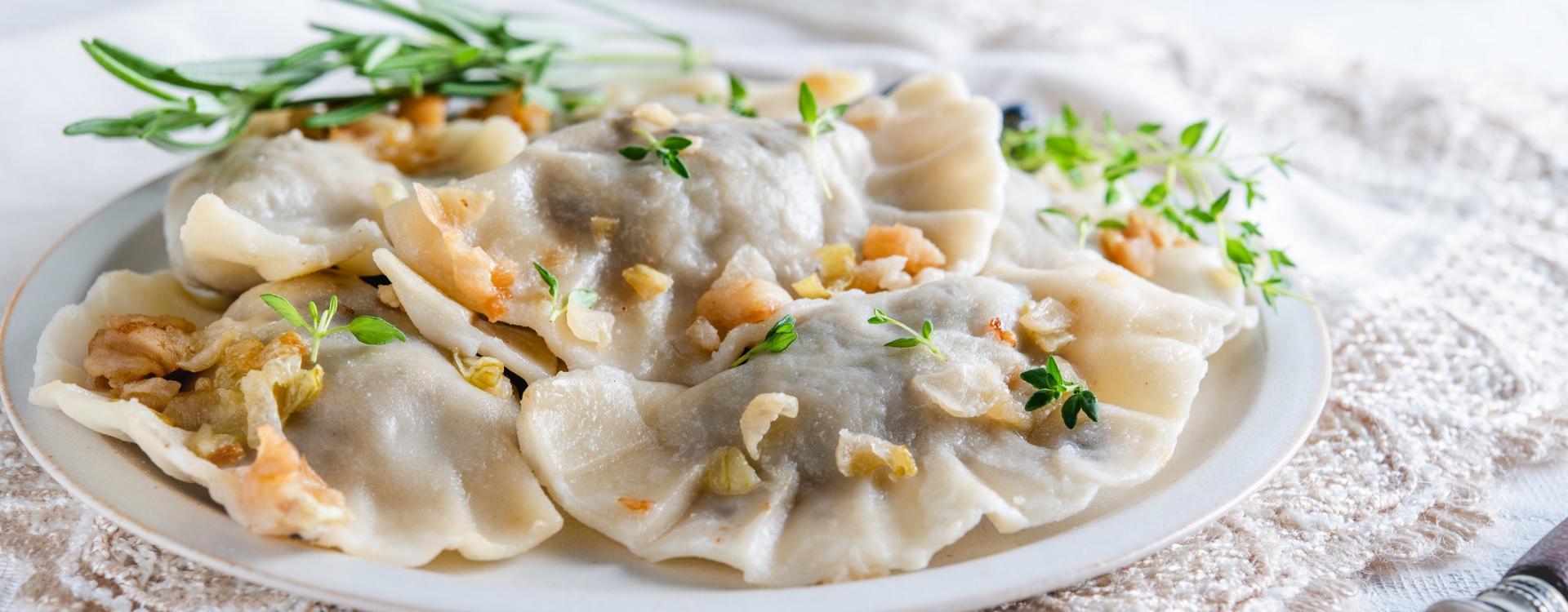 pierogi z okrasą
